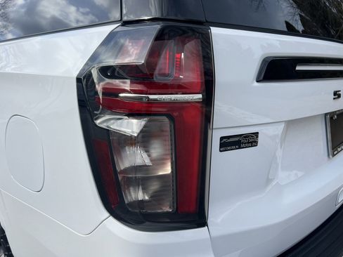 Used 2023 Chevrolet Suburban Z71 w/ Luxury Package image 93