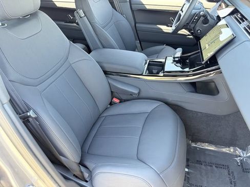 Used 2025 Land Rover Range Rover Sport Dynamic SE AWD/4WD image 19