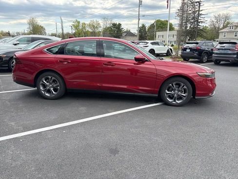 Used 2024 Honda Accord EX image 6