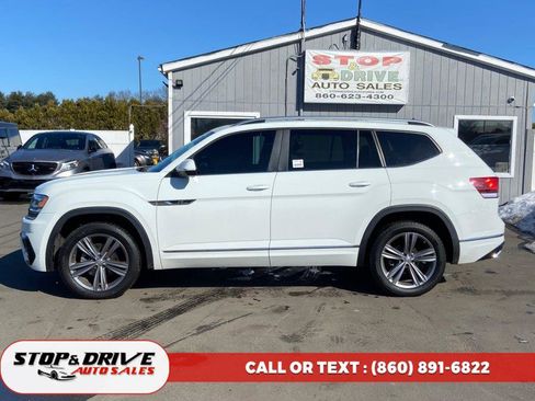 Used 2018 Volkswagen Atlas SEL w/ R-Line Package image 2