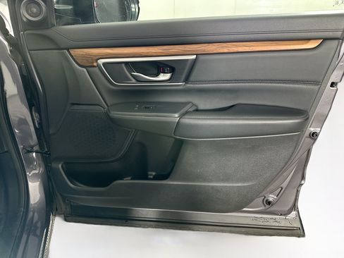 Used 2020 Honda CR-V EX-L image 32