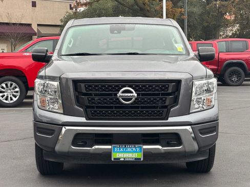 Used 2022 Nissan Titan SV w/ Accessory Utility Package image 8