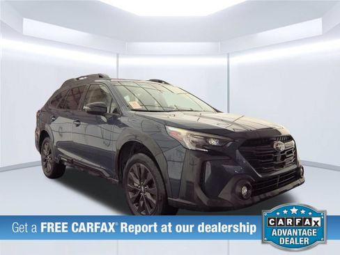Used 2025 Subaru Outback Onyx Edition AWD/4WD image 2