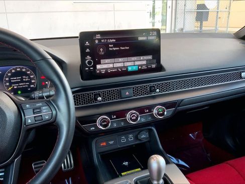 Used 2023 Honda Civic Type R image 7