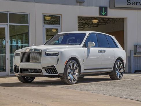 New 2026 Rolls-Royce Cullinan image 11