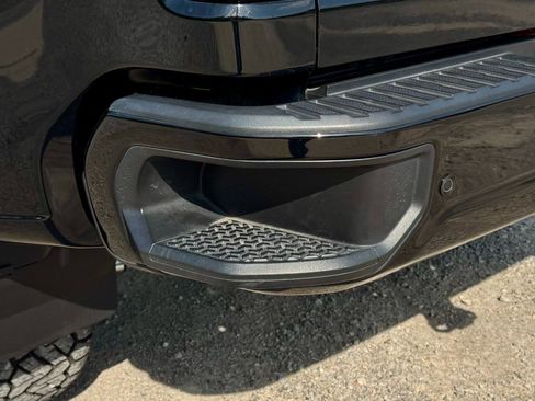 Used 2024 GMC Sierra 3500 Denali Ultimate image 44