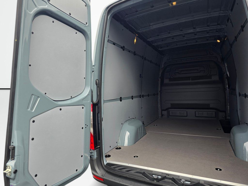 New 2025 Mercedes-Benz Sprinter 2500 image 15