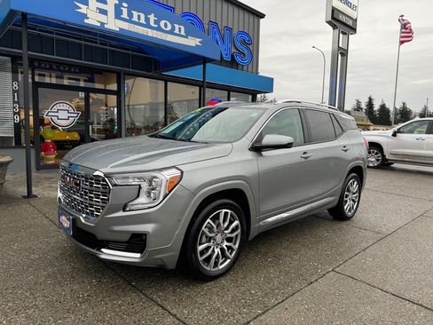 Used 2024 GMC Terrain Denali AWD/4WD image 1