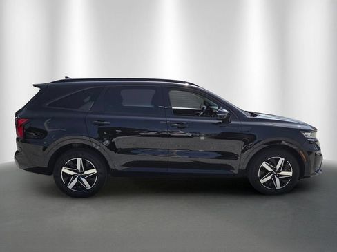 Used 2023 Kia Sorento EX w/ Panoramic Sunroof Package FWD image 2