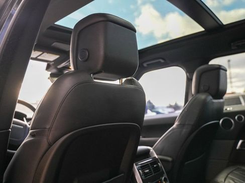 Used 2020 Land Rover Range Rover Sport HSE image 46