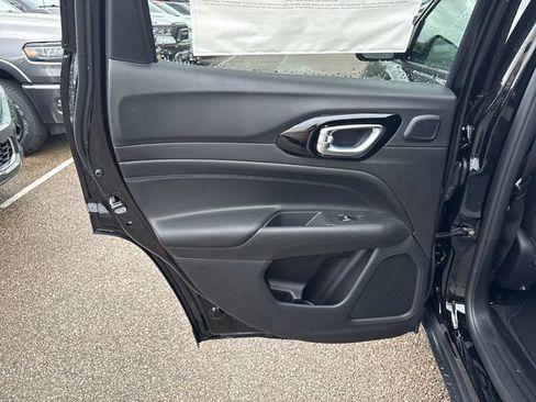 New 2026 Jeep Compass Limited w/ Sun, Sound & Navigation Group AWD/4WD image 22