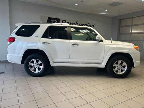 Used 2011 Toyota 4Runner SR5 image 8