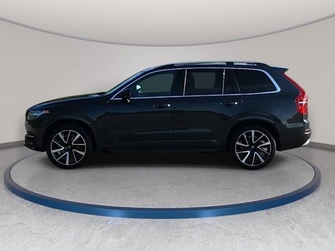 Used 2017 Volvo XC90 T6 Momentum w/ Vision Package AWD/4WD image 8