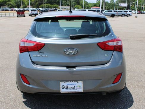 Used 2016 Hyundai Elantra GT FWD image 18