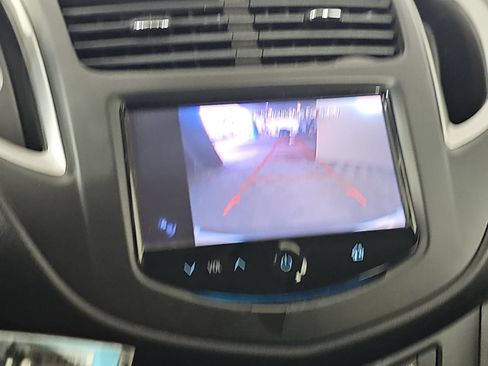 Used 2016 Chevrolet Trax LS AWD/4WD image 21