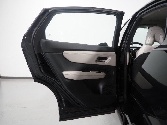 Used 2024 Nissan Ariya Evolve+ FWD image 62