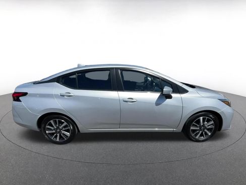Used 2025 Nissan Versa SV FWD image 16