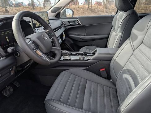 New 2026 Mitsubishi Outlander SE AWD/4WD image 4