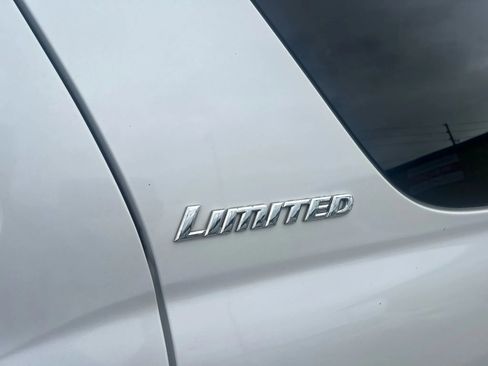 Used 2006 Toyota Sequoia Limited RWD image 6