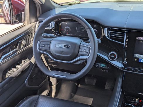 Used 2022 Jeep Wagoneer Series I w/ Convenience Group I image 16