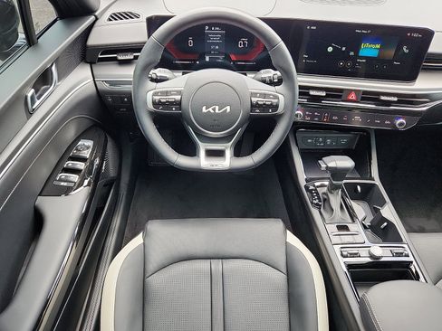 Used 2025 Kia K5 GT-Line w/ GT-Line Premium Package AWD/4WD image 11
