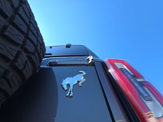 Certified 2024 Ford Bronco Outer Banks w/ Sasquatch Package AWD/4WD image 13