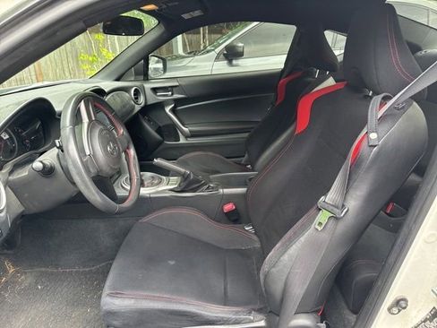 Used 2013 Scion FR-S RWD image 5