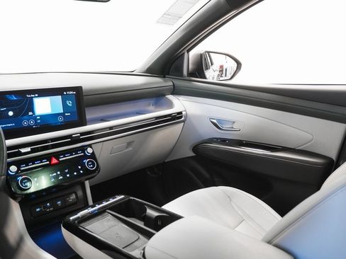 Used 2025 Hyundai Tucson Limited image 17