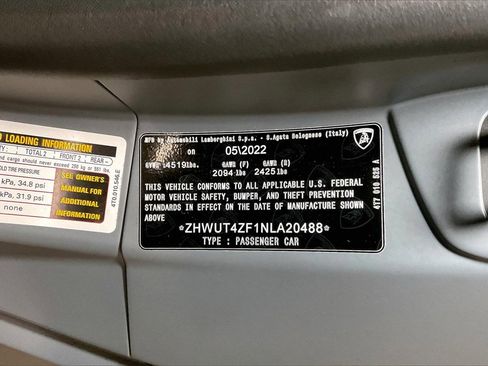 Used 2022 Lamborghini Huracan EVO image 34