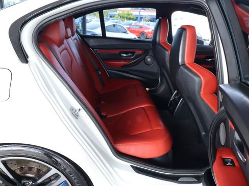 Used 2018 BMW M3 RWD image 32