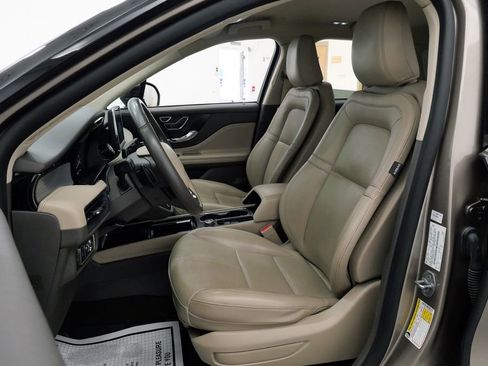 Used 2021 Lincoln Corsair AWD w/ Equipment Group 101A image 11