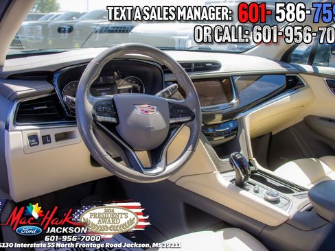 Used 2020 Cadillac XT6 Premium Luxury FWD image 6