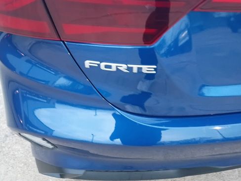 Used 2024 Kia Forte LXS image 11