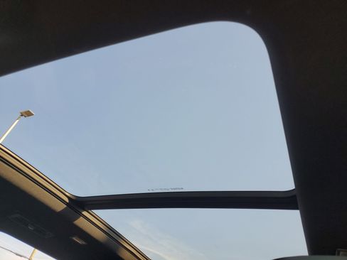 New 2025 GMC Acadia AT4 w/ Luxury Package image 30