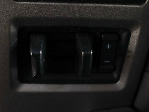 Used 2019 Ford F150 Raptor w/ Equipment Group 802A Luxury image 37