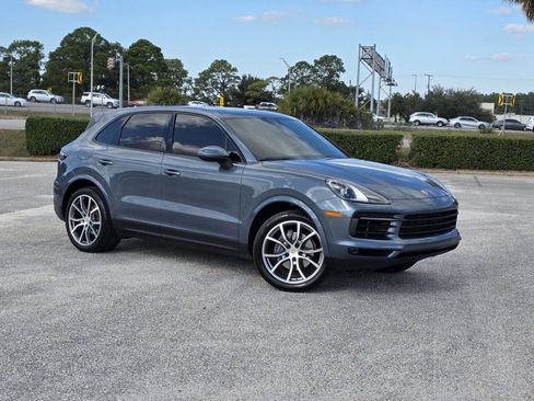 Used 2019 Porsche Cayenne AWD/4WD image 1