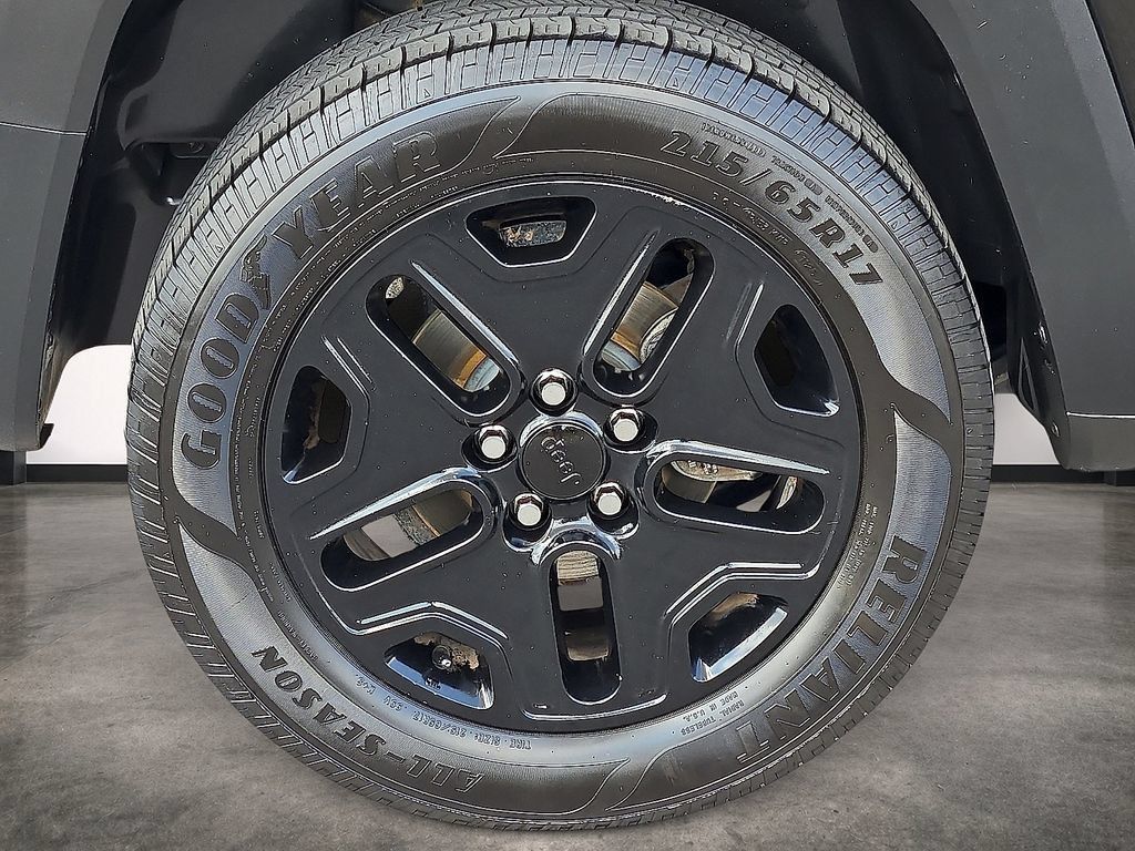 Used 2018 Jeep Renegade Trailhawk w/ Cold Weather Group II AWD/4WD image 7