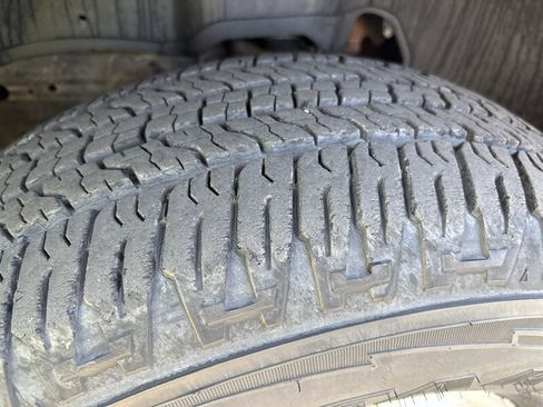 Used 2004 Chevrolet Avalanche 2WD image 22