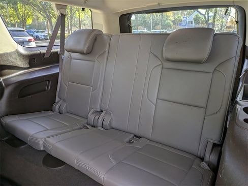 Used 2019 GMC Yukon XL Denali w/ Enhanced Security Package image 13