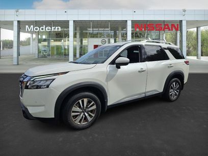 Certified 2023 Nissan Pathfinder SL