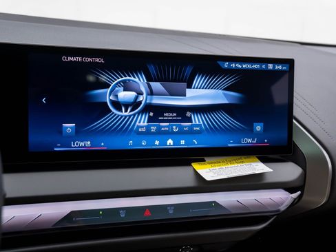 Used 2026 BMW X3 xDrive30 w/ Premium Package image 26