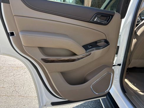 Used 2019 GMC Yukon SLT w/ Open Road Package RWD image 17