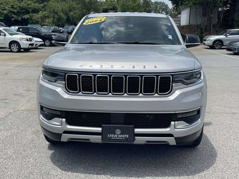 Used 2024 Jeep Wagoneer L Series II w/ Flexible Seating Group AWD/4WD image 2