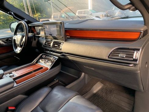 Used 2023 Lincoln Navigator L Reserve AWD/4WD image 13