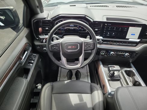 Used 2024 GMC Sierra 1500 SLT w/ SLT Premium Package AWD/4WD image 9