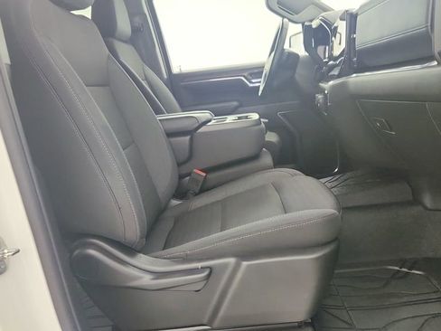 Used 2024 Chevrolet Silverado 1500 LT w/ Protection Package AWD/4WD image 31