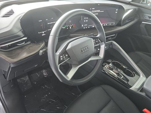 Certified 2025 Audi Q5 Premium w/ Convenience Package AWD/4WD image 21