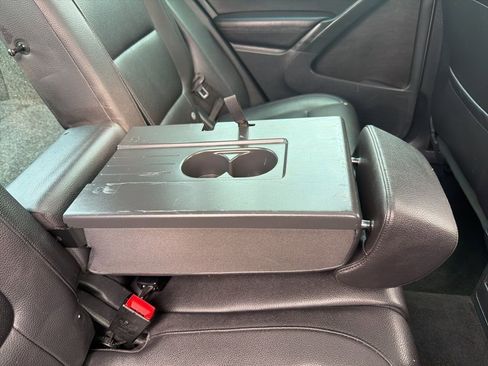 Used 2012 Volkswagen Tiguan SE image 23