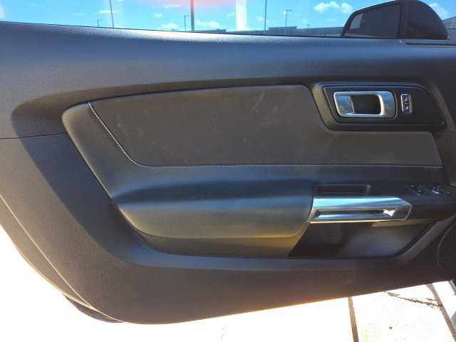 Used 2019 Ford Mustang GT RWD image 16