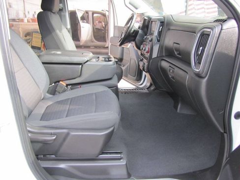 Used 2023 Chevrolet Silverado 2500 LT w/ Convenience Package image 17